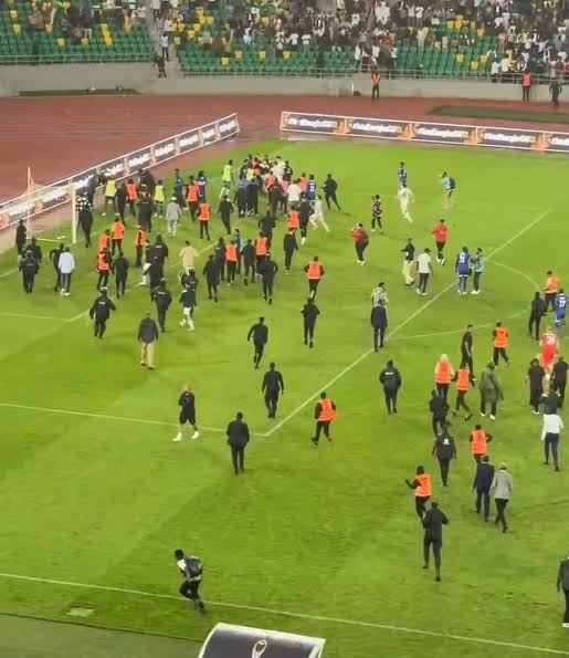 إطلاق سراح أنصار مولودية الجزائر المحتجزين في رواندا