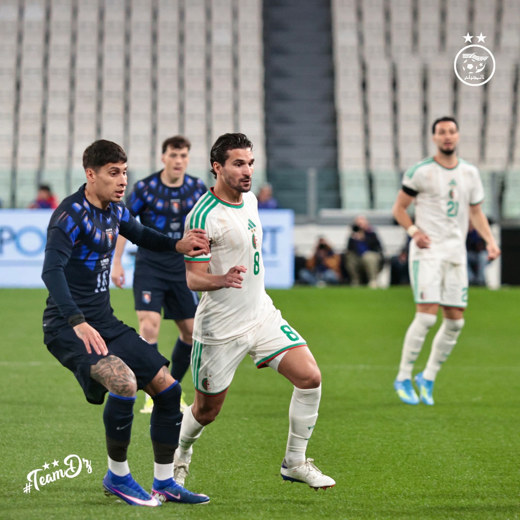 الجزائر وأوروغواي تتعادلان سلبياً في مباراة ودية بتورينو