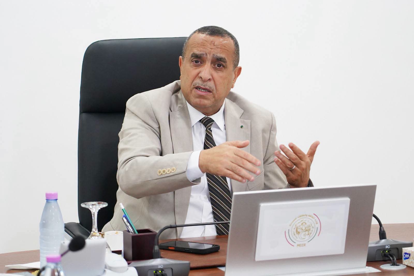 وزارة الطاقة تتابع ربط المؤسسات التربوية بشبكتي الكهرباء والغاز قبيل الدخول المدرسي