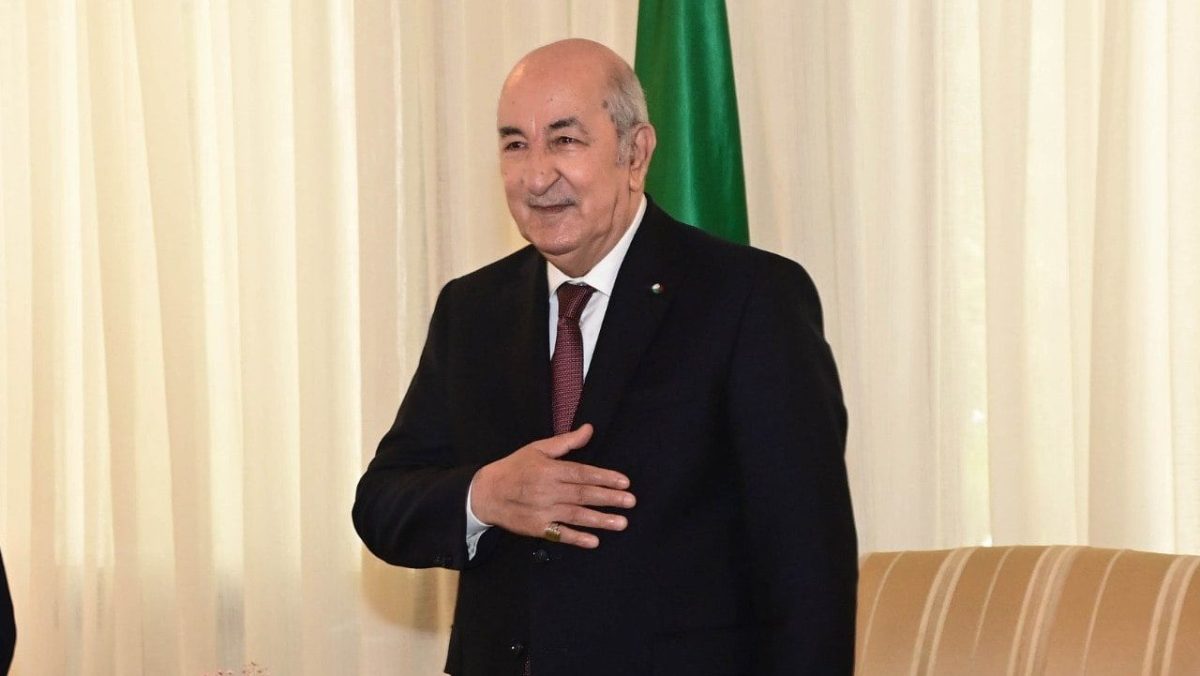 رئيس الجمهورية يكرّم الرياضيين المتوجين قارياً وعالمياً بقصر الشعب