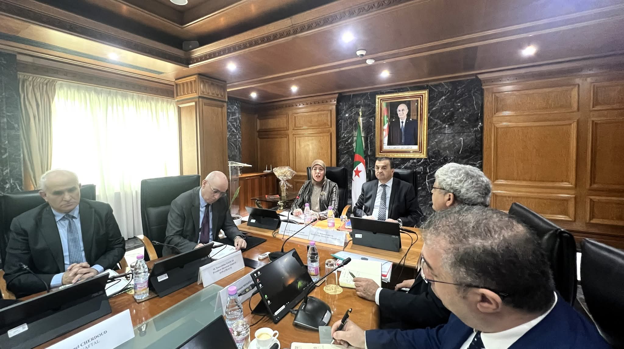 اجتماع لدراسة نظام معلوماتي جديد لمتابعة تموين السوق بالمنتجات النفطية