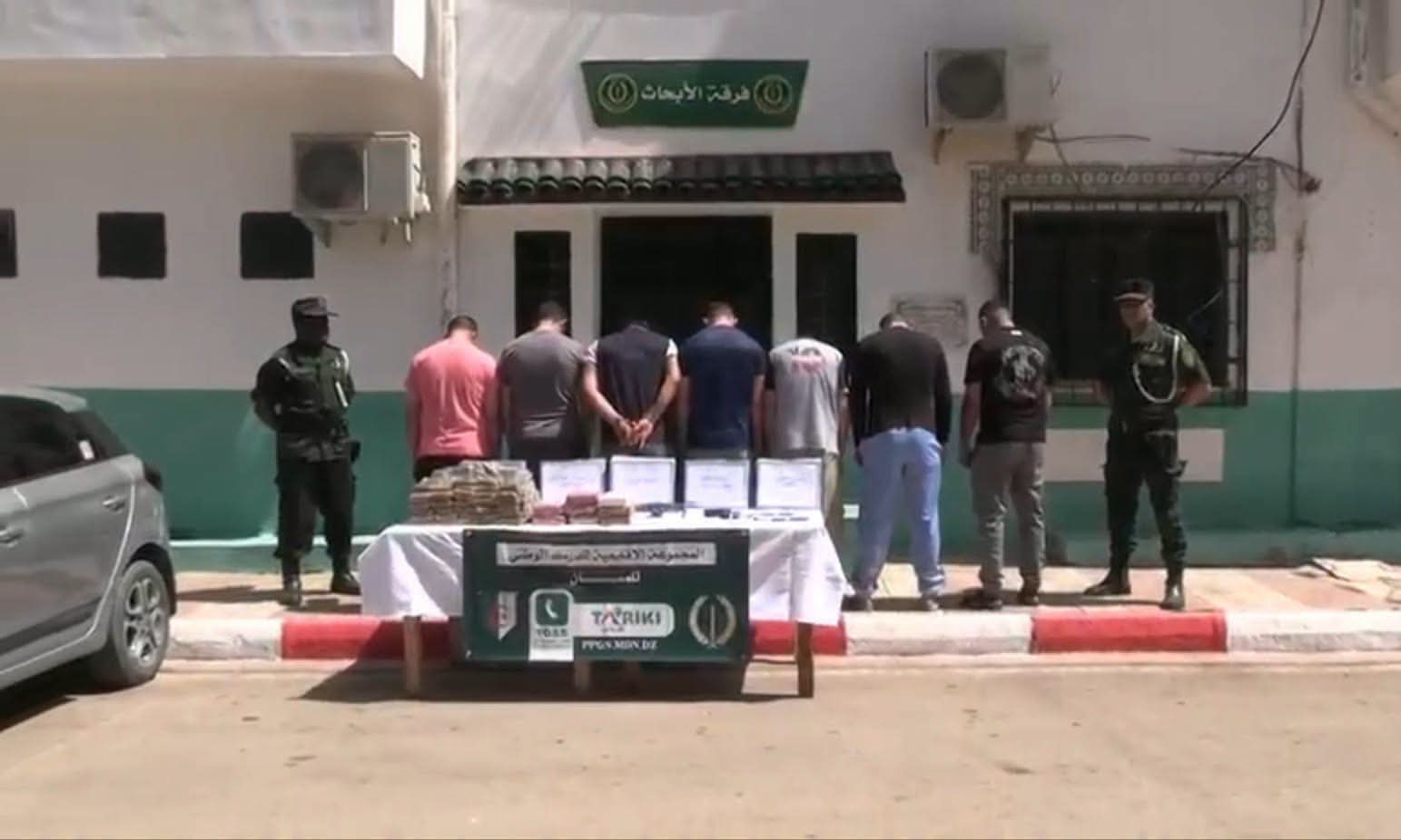 إحباط محاولات إدخال أزيد من 4 قناطير من الكيف عبر الحدود مع المغرب