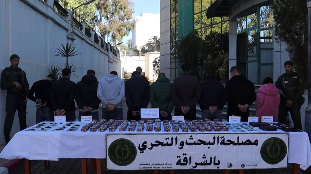 الدرك الوطني بالشراقة يفكك شبكة إجرامية دولية ويحجز 16921 قرص مهلوس