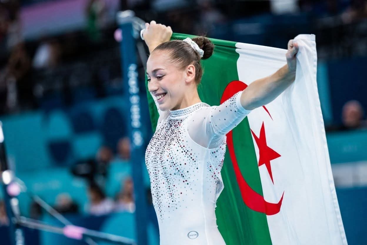 تبون يهنئ كيليا نمور بعد تتويجها بالذهبية الثانية في كأس العالم للجمباز