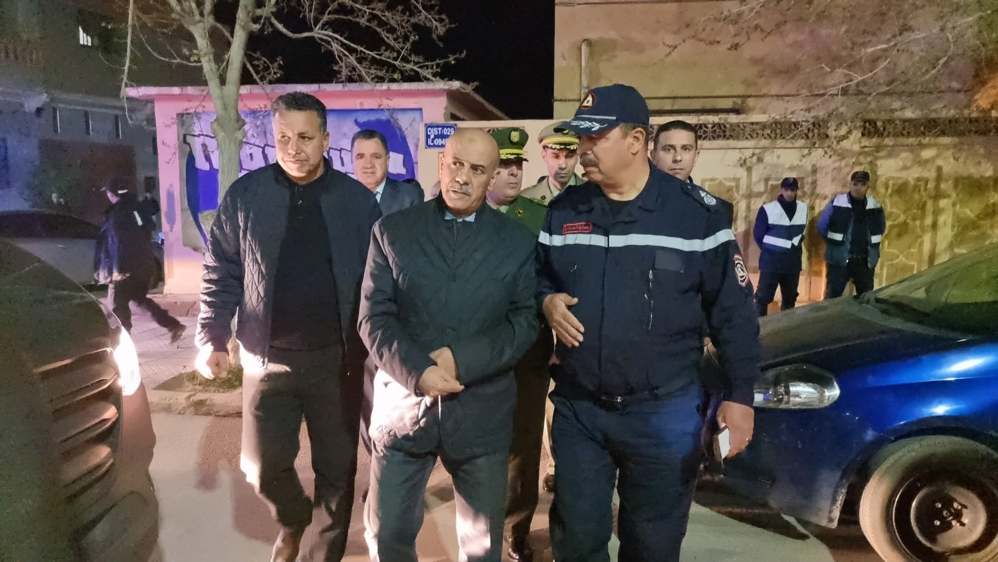 والي البيّض يعاين موقع الفاجعة التي أودت بحياة 7 أفراد من عائلة واحدة