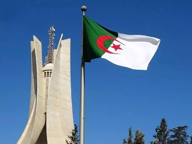 مجموعة البنك الإفريقي للتنمية ترفع توقعاتها لنمو الاقتصاد الجزائري