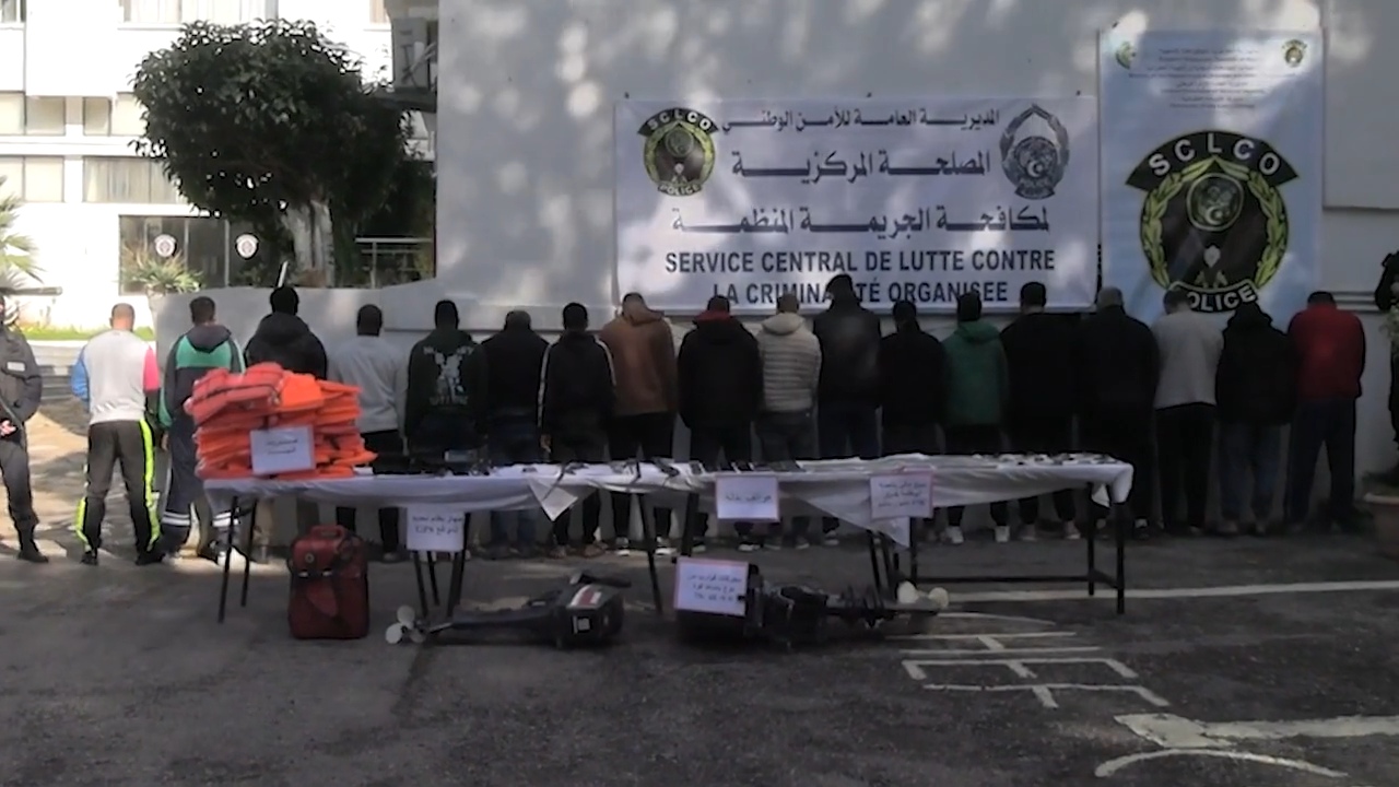 الإطاحة بشبكة إجرامية مختصة في تنظيم رحلات الإبحار السري