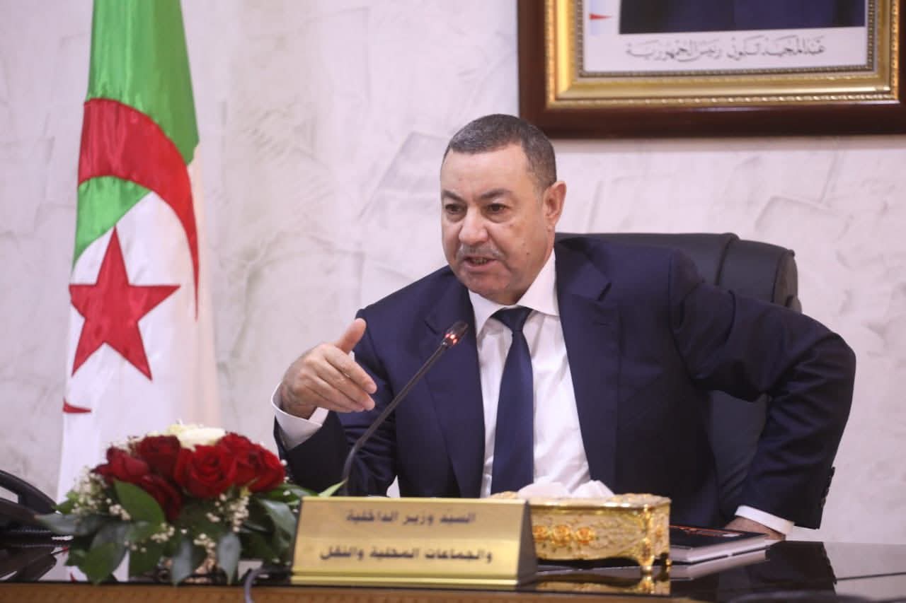 وزير الداخلية يجتمع بالولاة .. وهذه أهم الملفات المطروحة