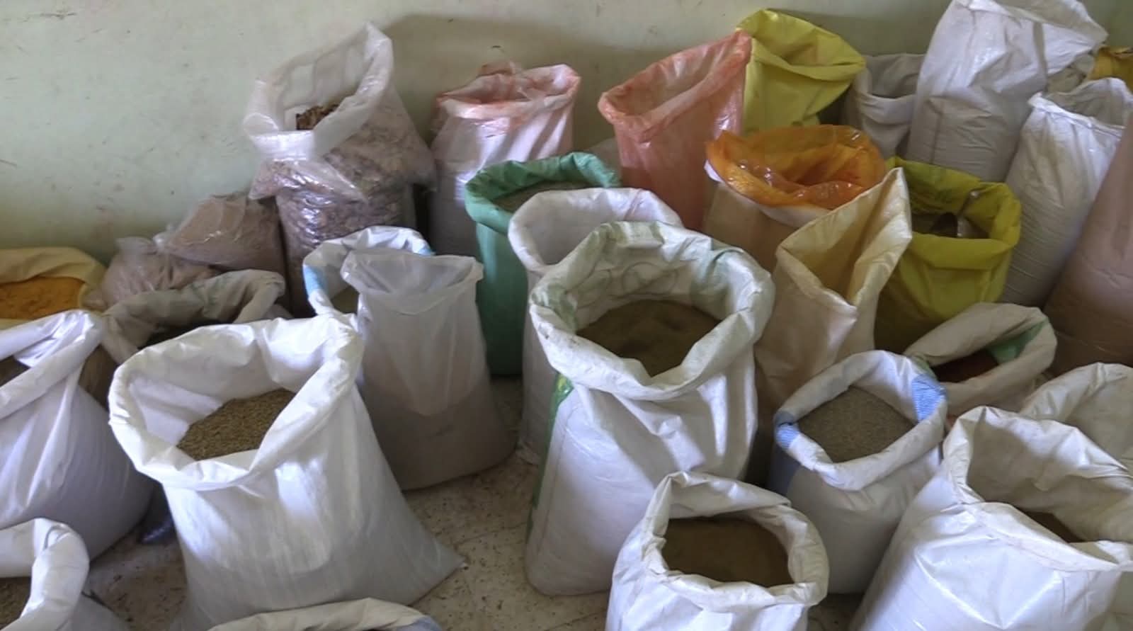 درك سطيف يطيح بورشة سرية لصناعة التوابل المغشوشة ويحجز أزيد من 18 قنطاراً