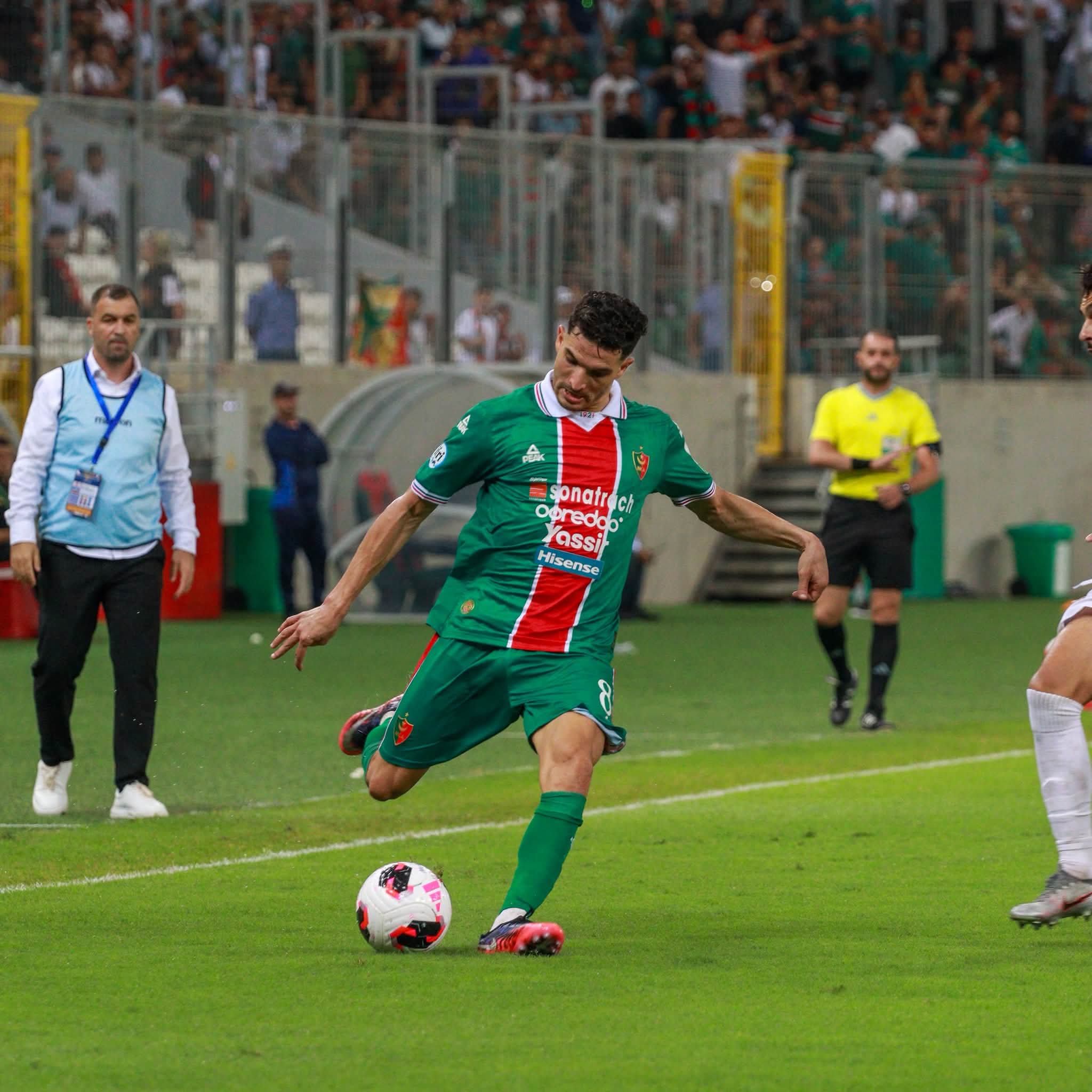 البطولة الوطنية موبيليس (الجولة الرابعة) مولودية الجزائر 1 - 0 شباب تموشنت .. المولودية تفوز بعد عناء كبير