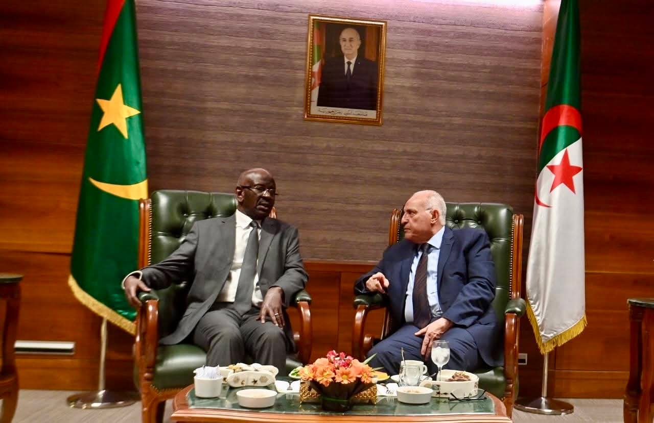 عطاف ونظيره الموريتاني يبحثان آفاق الشراكة والتحديات الإقليمية الراهنة