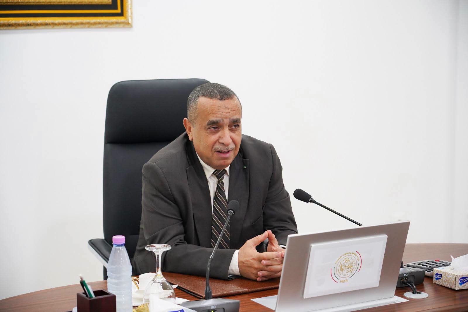 وزير الطاقة يترأس اجتماعاً لمتابعة ملفات سونلغاز والتحضيرات للدخول الاجتماعي