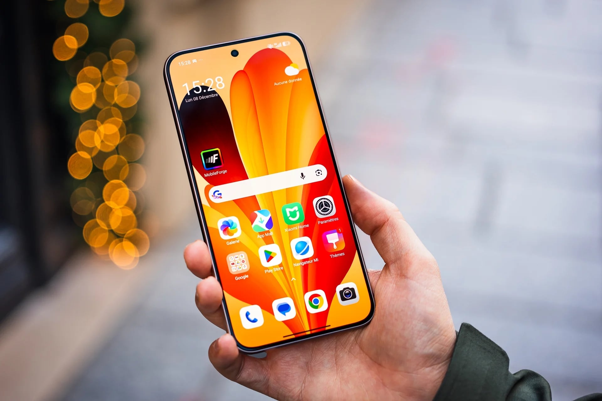 "VOTRE SMARTPHONE, LEUR ARME", Quand quelques secondes suffisent à faire tomber un État