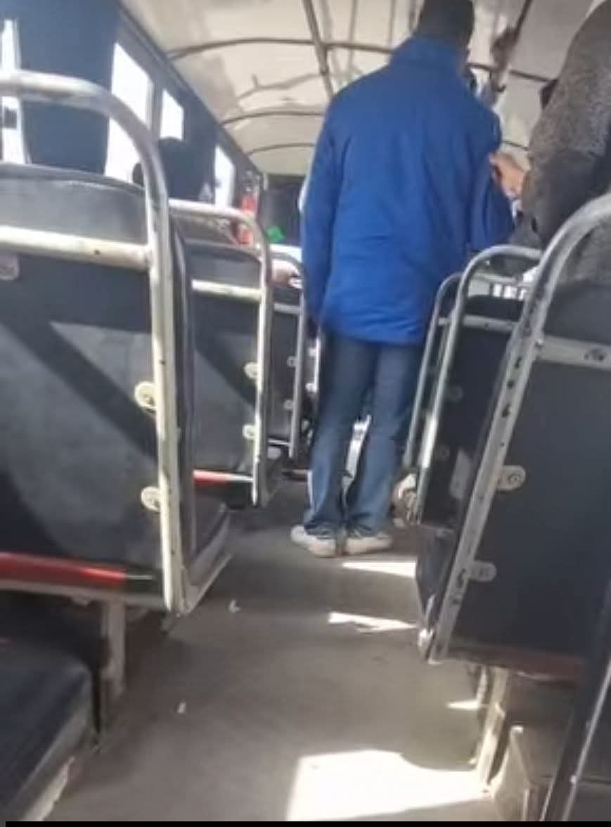 مديرية النقل لولاية الجزائر تتخذ إجراءات صارمة عقب تداول فيديو يوثّق سوء معاملة داخل حافلة نقل عمومي