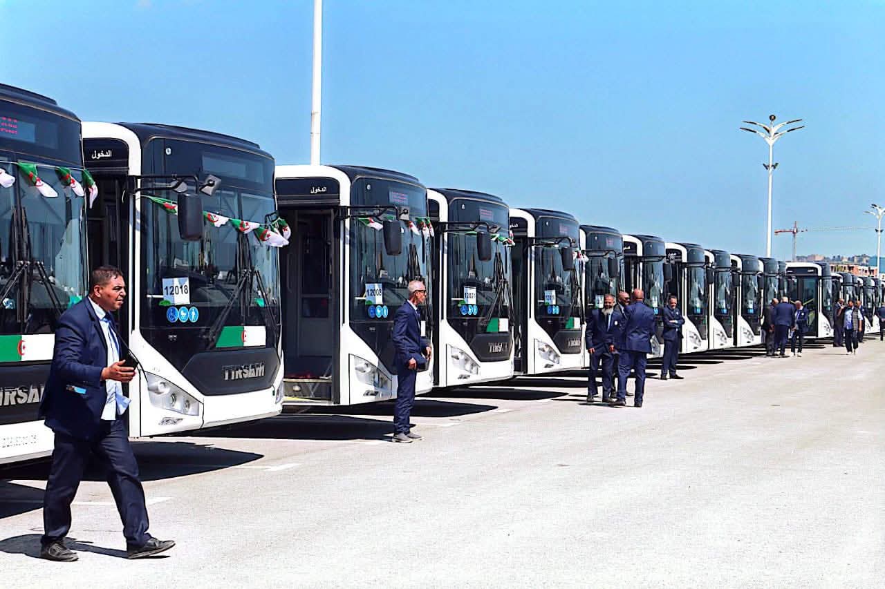 عنابة .. دخول 50 حافلة جديدة حيز الخدمة بعنابة في إطار تجديد الحظيرة الوطنية للنقل