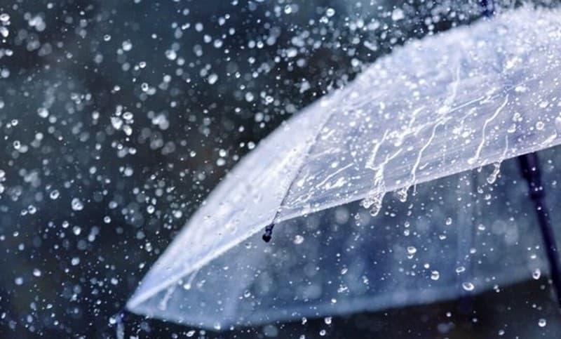 أمطار رعدية ورياح قوية وزوابع رملية تضرب عدة ولايات